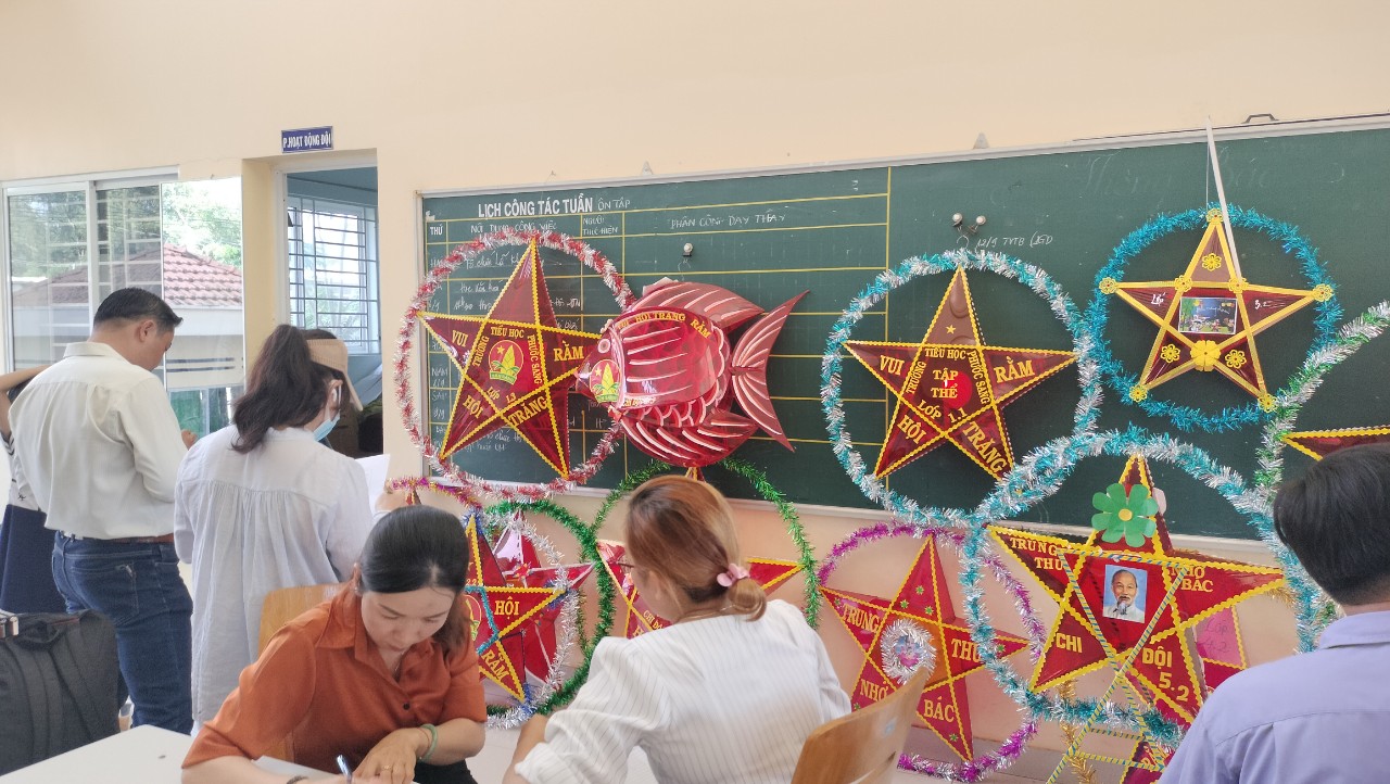 z3708778036735_5b8eb2f604fb69ba98120746962df87a