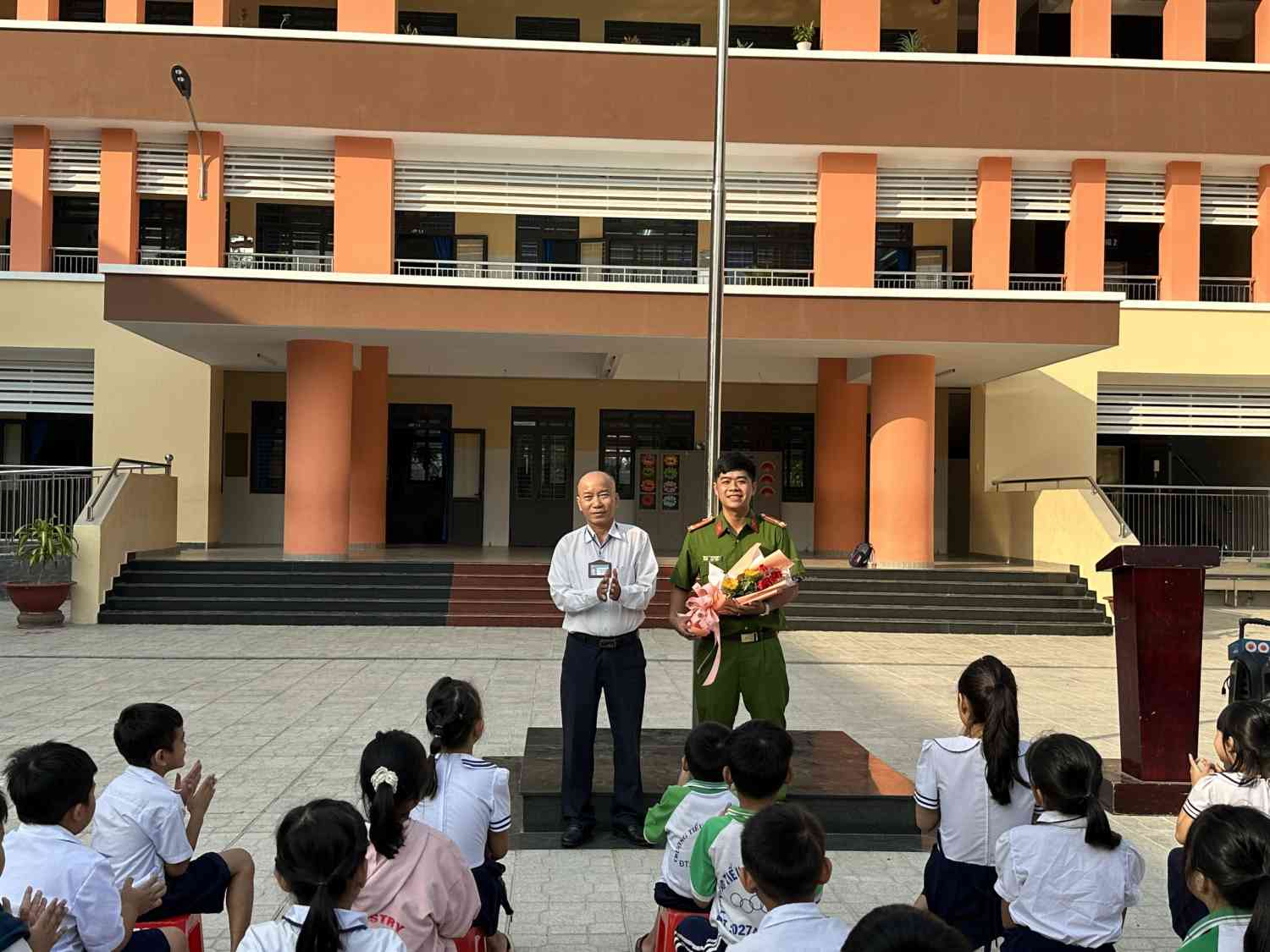 z5238290051828_49aaf86a30adbccb5ea5f37cb6d8a5fd