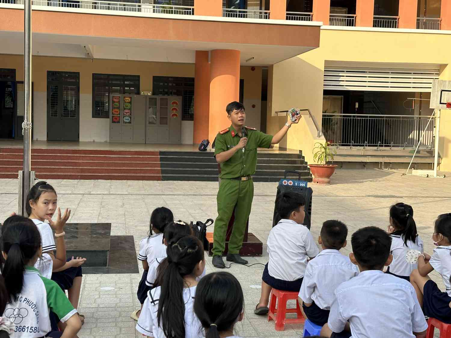 z5238290068949_fd4dc6368bd30d2e38e95f869a6587d3