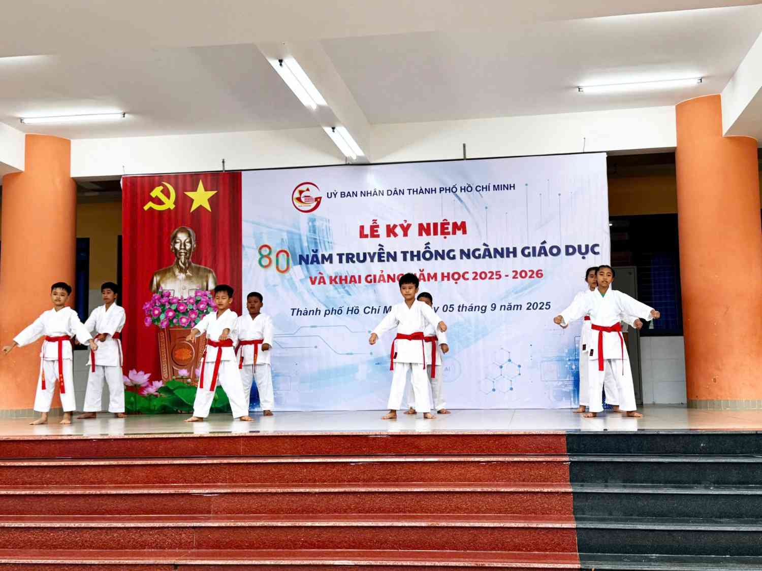 z6979602424963_1bd5ded22890673b8eef9a8194cfed64